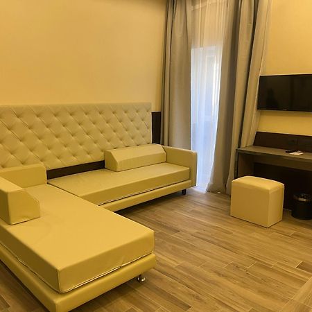 Jr Hotels Bocconi Milano Exterior photo