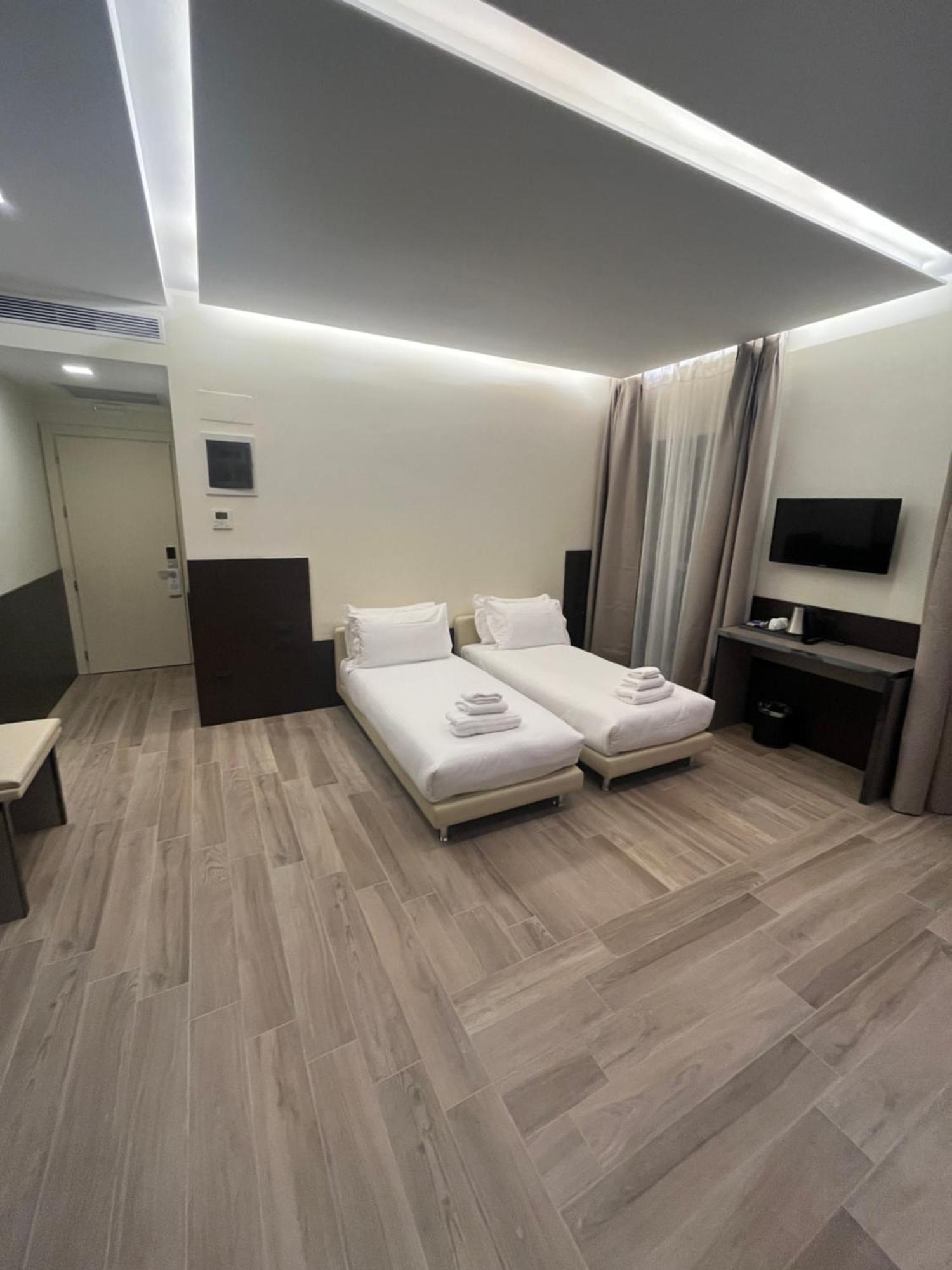 Jr Hotels Bocconi Milano Exterior photo