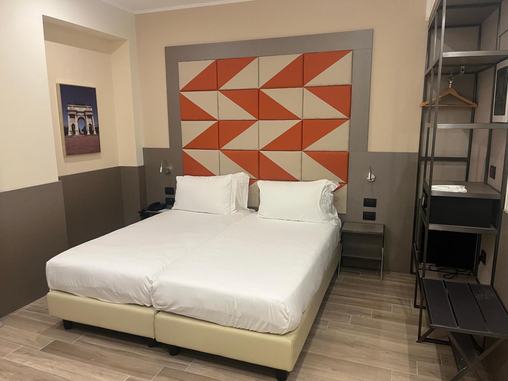 Jr Hotels Bocconi Milano Exterior photo
