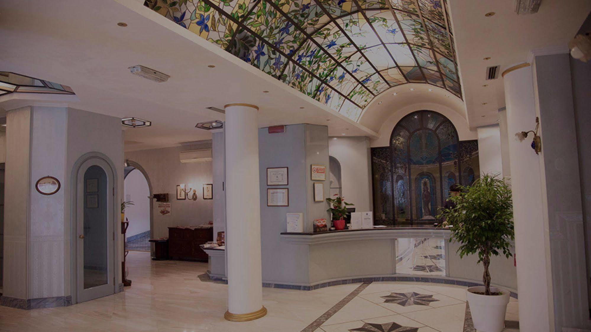 Jr Hotels Bocconi Milano Exterior photo