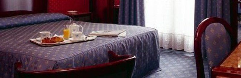 Jr Hotels Bocconi Milano Room photo